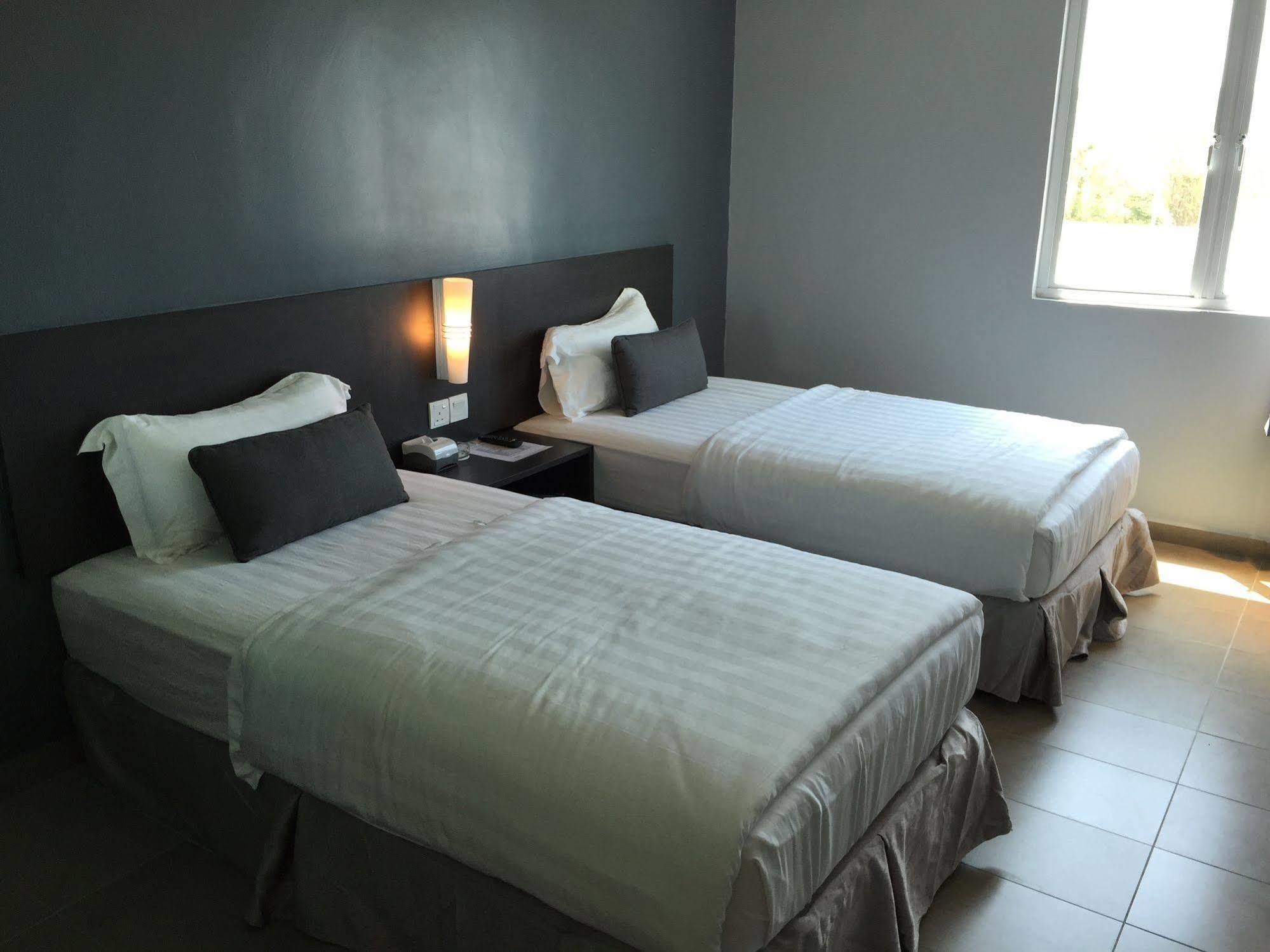 קואה G Langkawi Motel מראה חיצוני תמונה