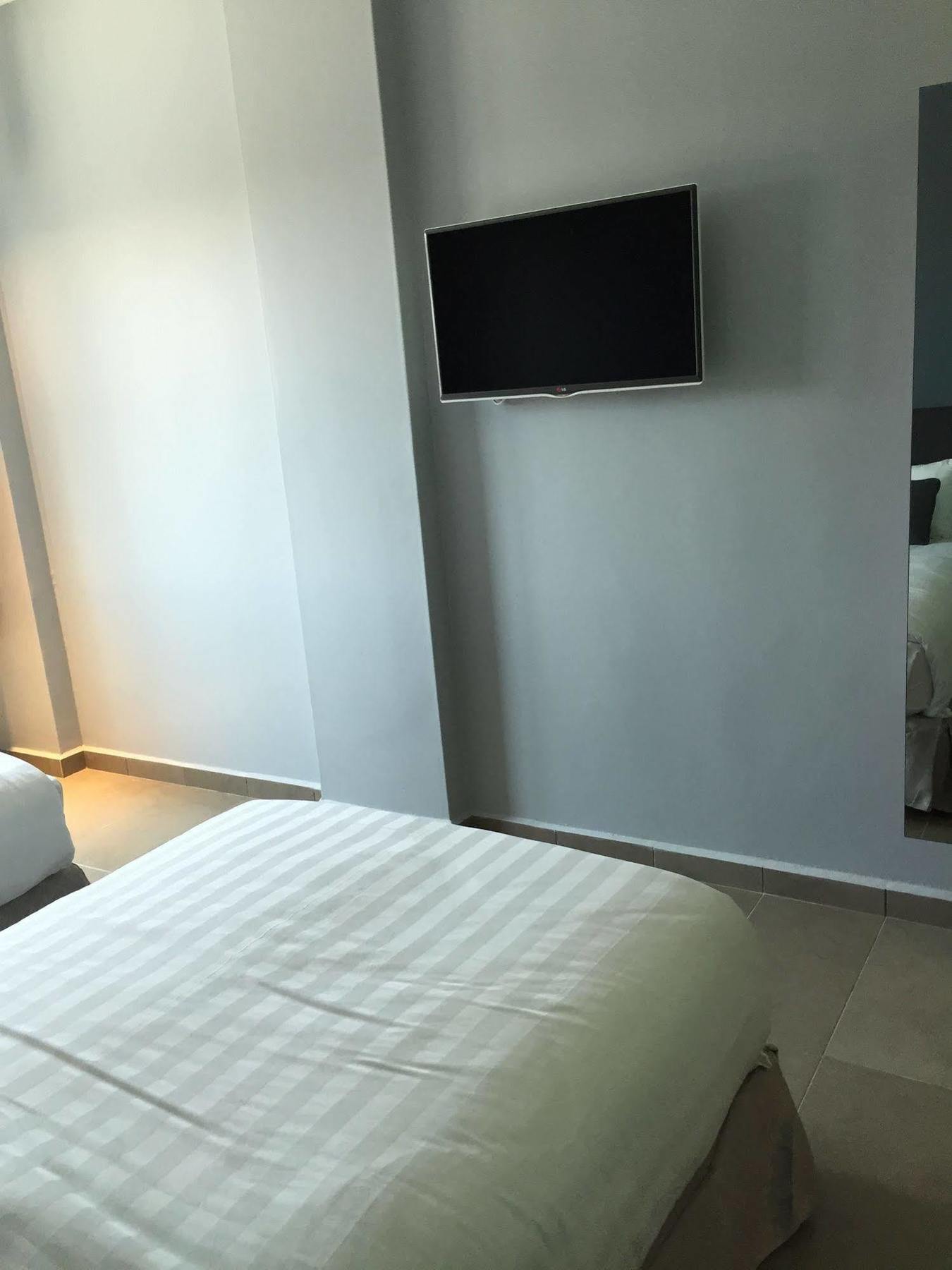 קואה G Langkawi Motel מראה חיצוני תמונה