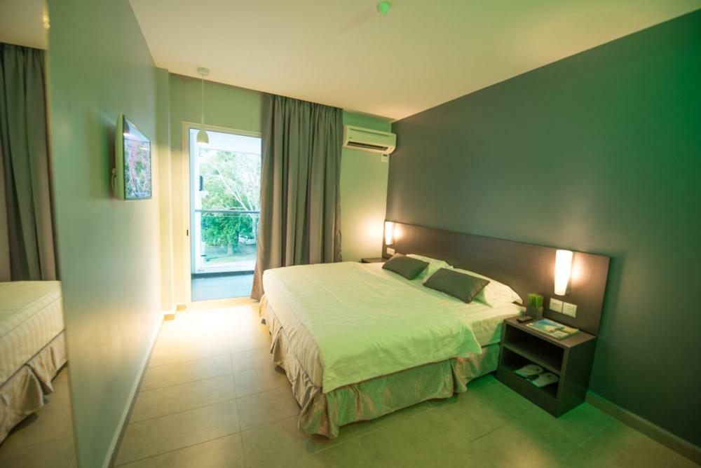 קואה G Langkawi Motel מראה חיצוני תמונה